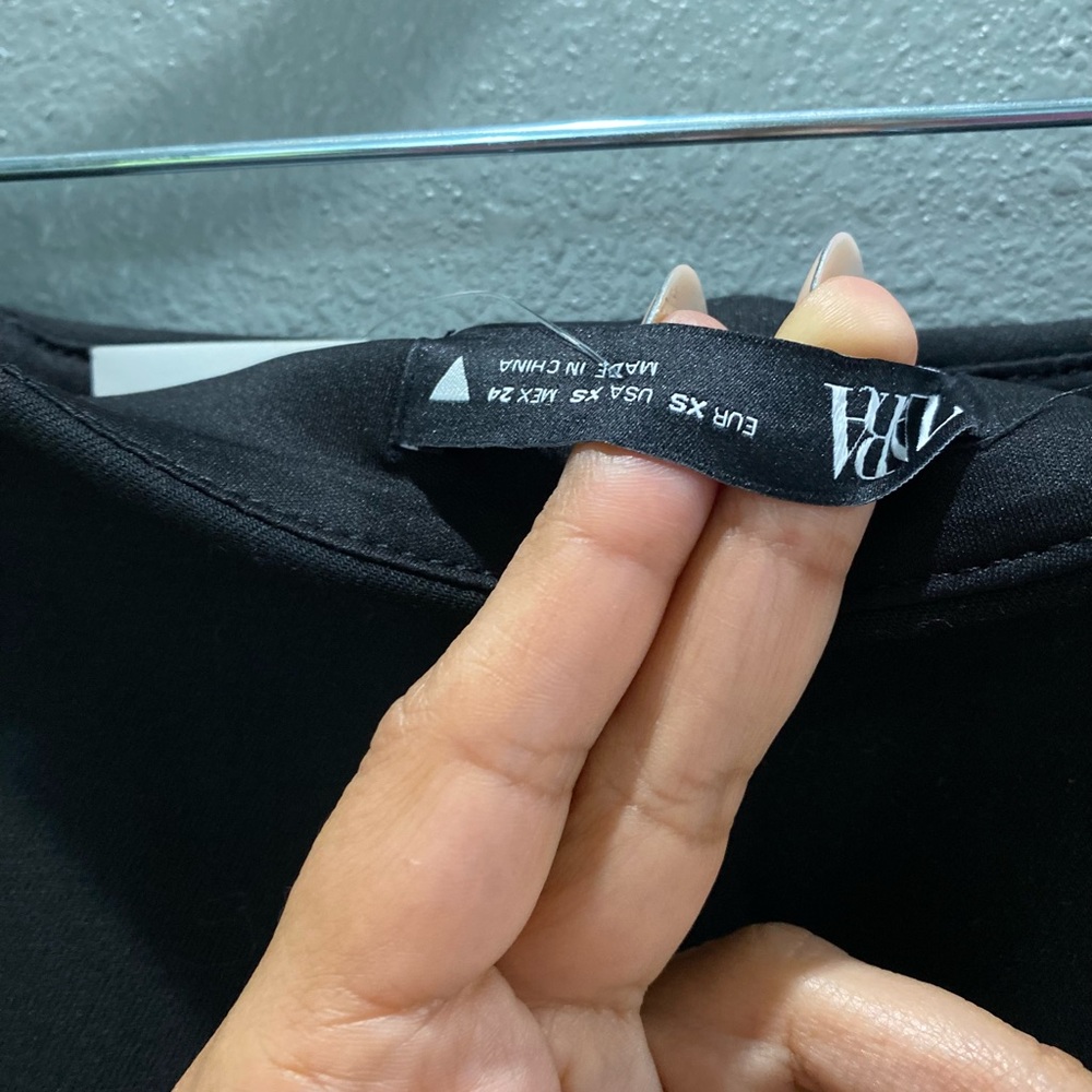 Zara - Picture 6 of 6